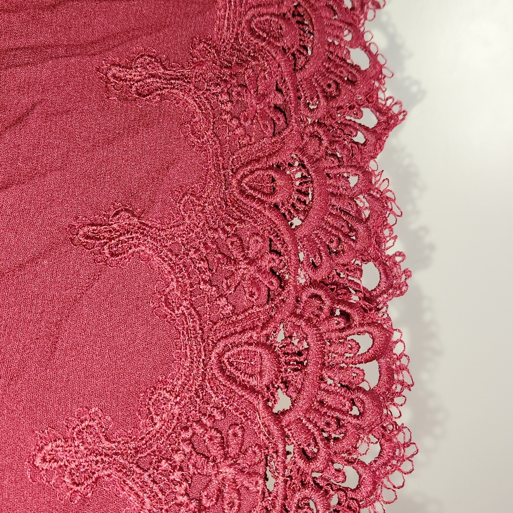Cold Shoulder Top - Picture 4 of 8